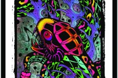 Ilustración a color de estilo psicodélico y neón que representa una serpiente con escamas geométricas, rodeada de formas orgánicas y ondulantes en tonos vibrantes de verde, morado y rosa. Diseño de tatuaje con líneas sólidas y bloques de negro. Ilustración realizada por Agu. Diseño disponible en Hipno Tattoo Estepona.