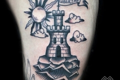 Tatuaje torre en el mar