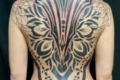 Espalda ornamental